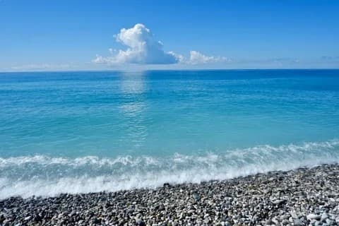 Море